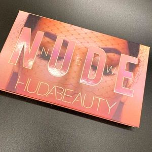 New not in box-Nude HudaBeauty Palette